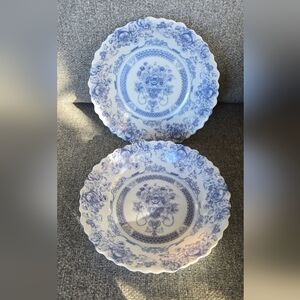 2 Arcopal Honorine Scalloped Edge Blue White Soup or Cereal Bowls France 7 inch